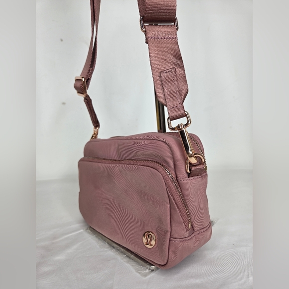 lululemon athletica Red Clay/sheer Oak Copper Hardware Crossbody Camera Bag - Picture 4 of 11